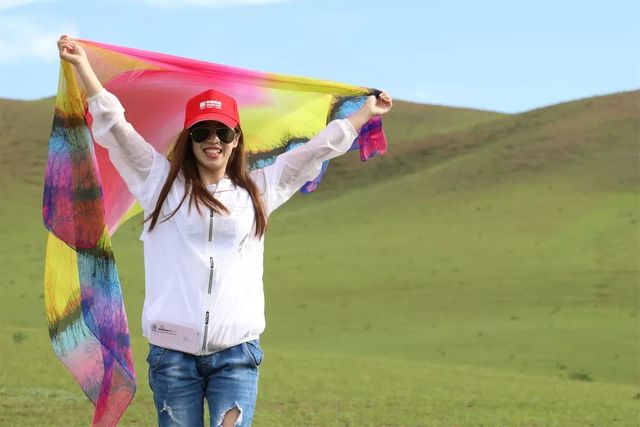 乾港集團(tuán)高層草原自駕游 乾港集團(tuán)高層草原自駕游